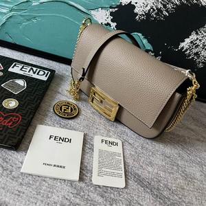 Fendi Handbags 595